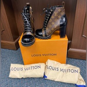 Louis Vuitton Star Trail Ankle Boot